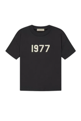 Essential 1977 Short Set