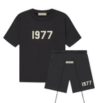 Essential 1977 Short Set